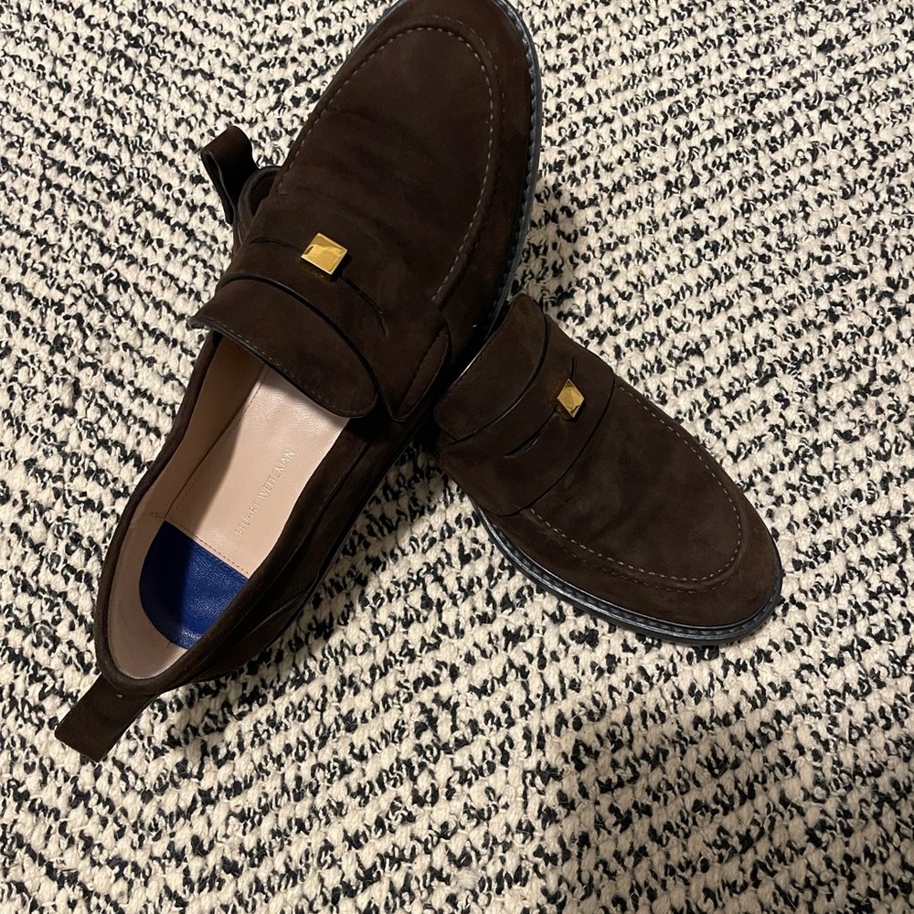 Brand Spanking New Stewart Weitzman Crome loafers